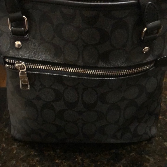 Coach Tote Bag Black Signature Design - Picture 4 of 4